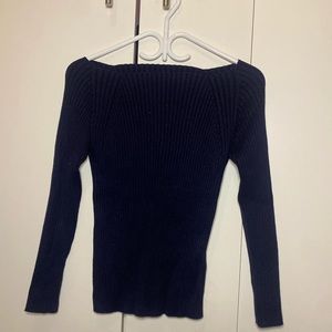 navy off the shoulder longsleeve top🎀